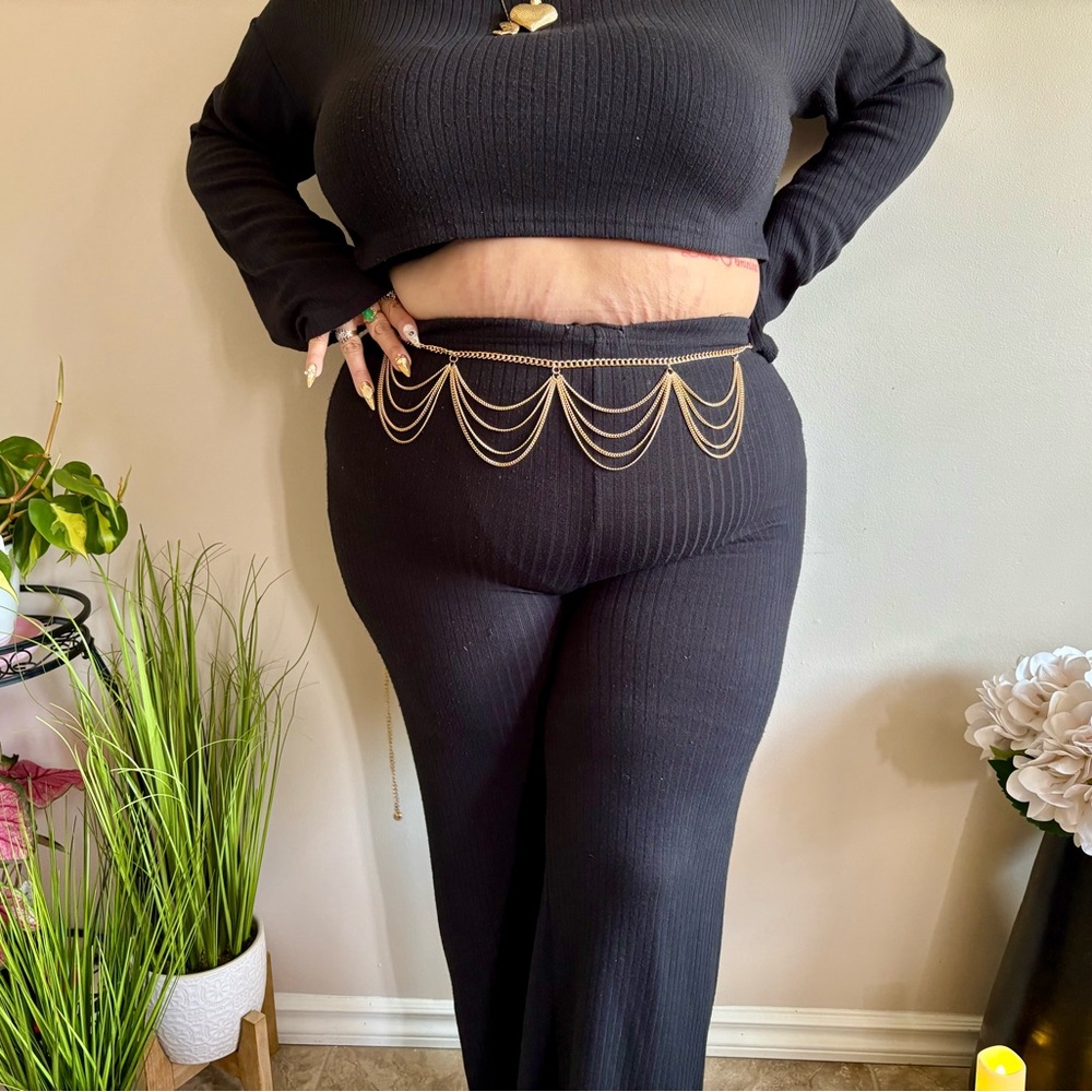 Black Chain Belt Sleek Accessory